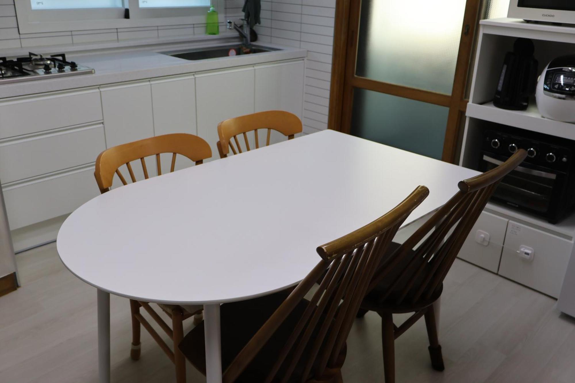 Clover Stay, 2br,1ba,mapo, Free-wifi, * Seoul